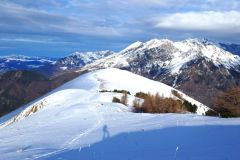 Le Colombier avec au second plan : le Piquet de Nante, le Tabor, la Grisonnière et du Coiro jusqu