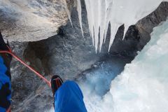 Descente en rappel dans Sombres Héros 