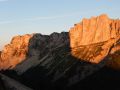 L\'ombre du Mont-Aiguille sur les Rochers du Parquet