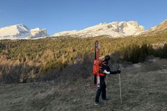 De gauche à droite : Rocher Long, Tête de Plate Longue, Roche Courbe et au centre la Crête de l'Etoile 