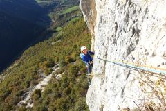 La traversée en 6b de la deuxième longueur